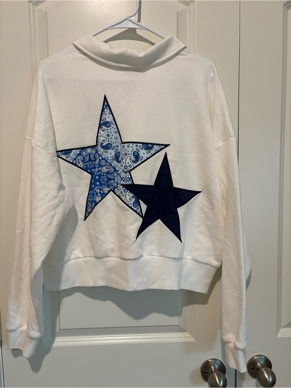 JoyLab Cream Pullover with Blue Patterned and Navy Star Appliqués